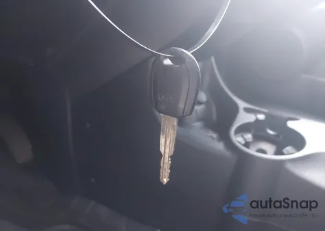 2006 Kia Sportage Ex V6/Lx V6 z USA, uszkodzony, nr VIN KNDJF723067182950